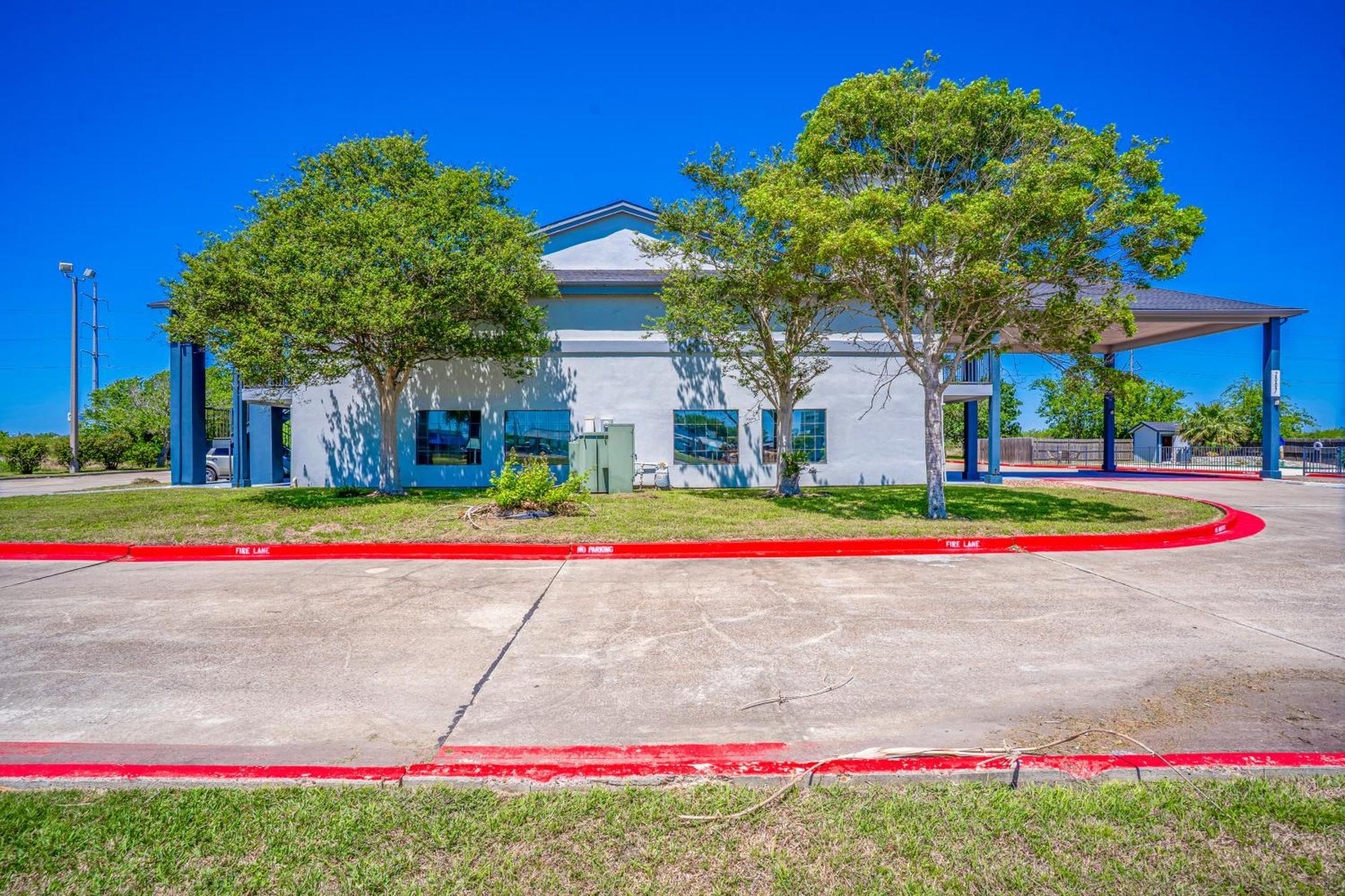 Executive Inn Port Lavaca By Oyo Экстерьер фото